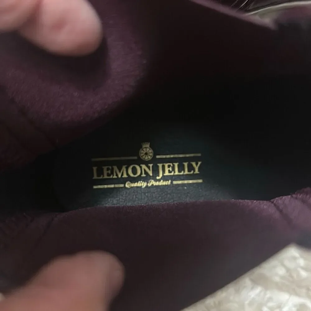 Lemon Jelly Comfy Chelsea Ankle Rain Booties Women’s Sz 39 Bordeaux Purple